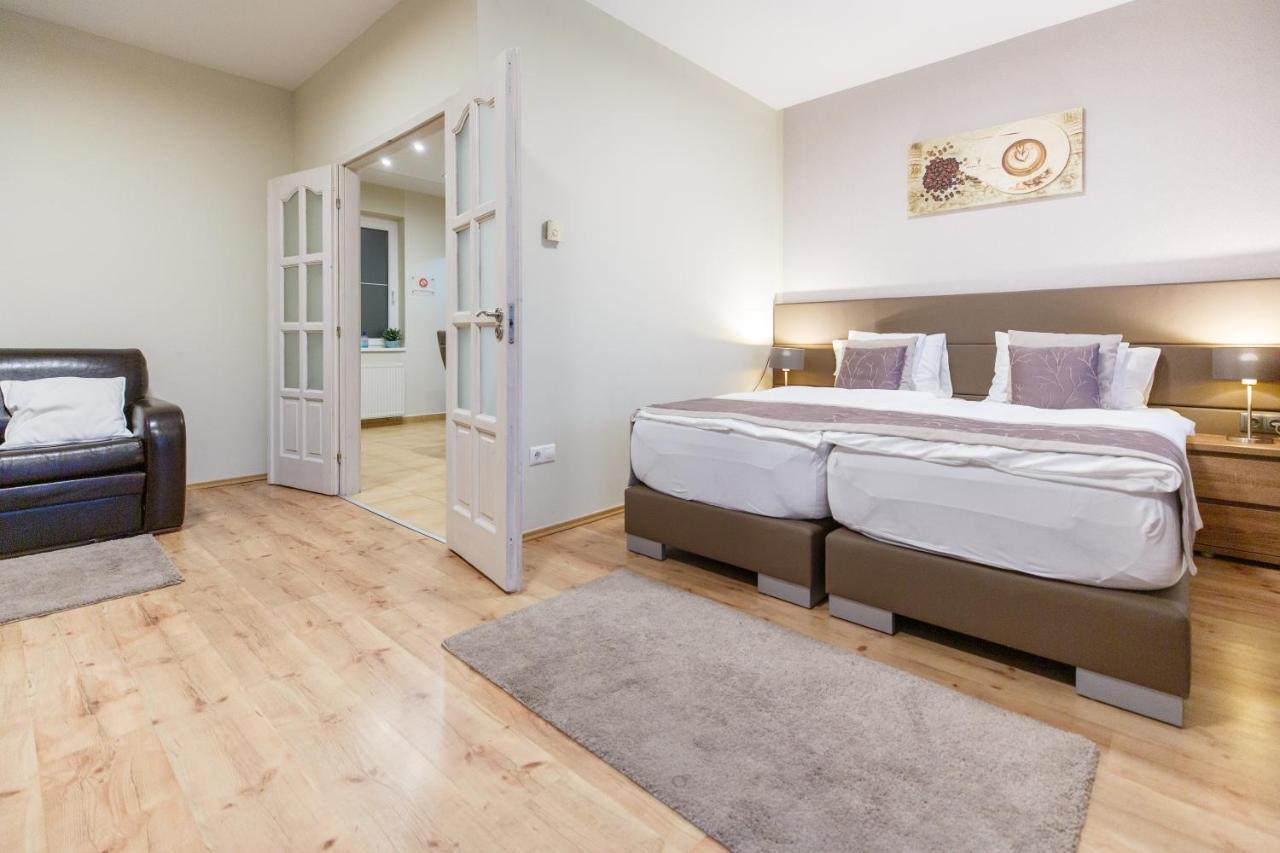 Mokka Apartments Мишкольц Экстерьер фото