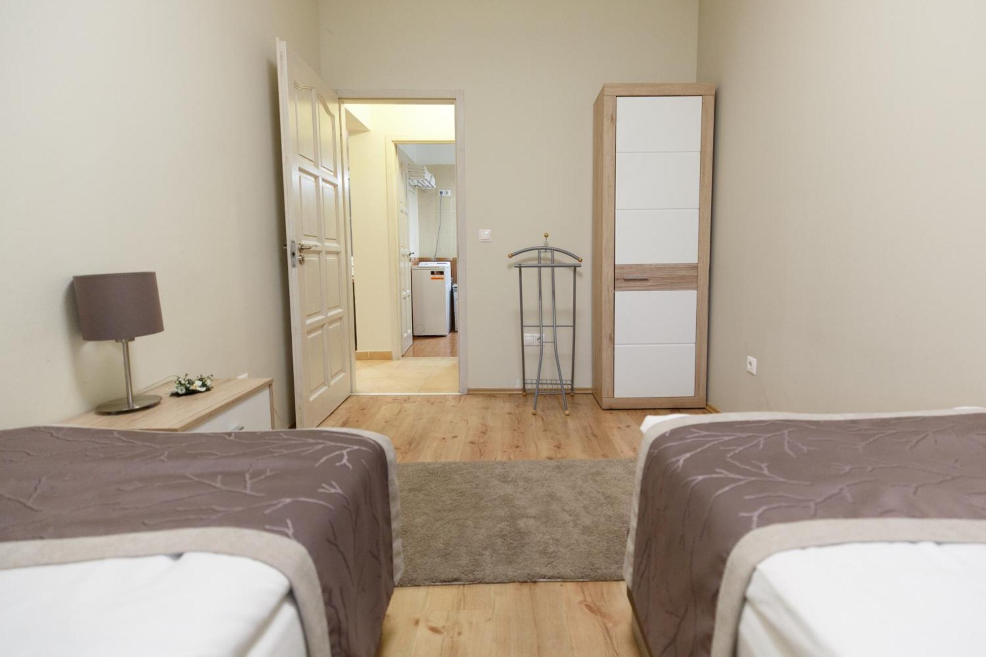 Mokka Apartments Мишкольц Экстерьер фото