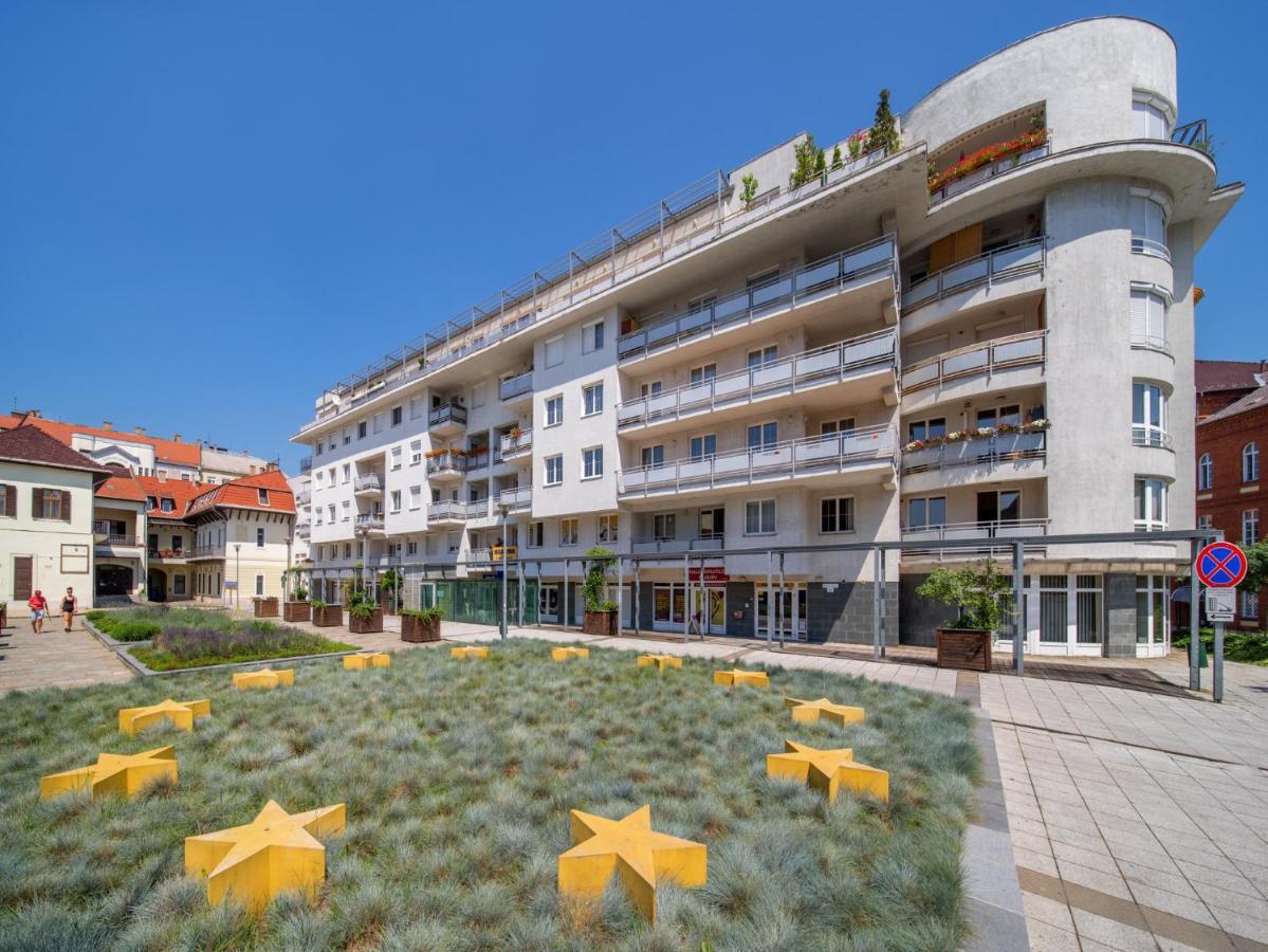 Mokka Apartments Мишкольц Экстерьер фото